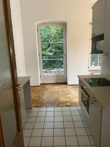 +++2 Zimmer Wohnung in idyllische Stadtvilla in Hermsdorf — photo 1